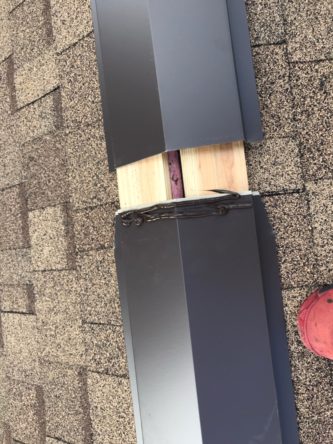 リッジウェイ葺き替えリフォーム